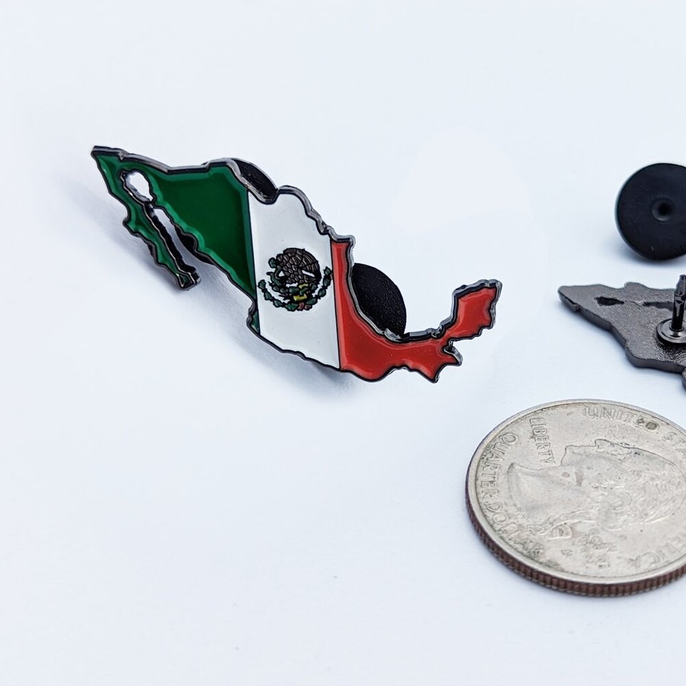 Mexico Pin For Caps Clothing Enamel Badge Mexican Flag pin Map of Mexico Pin
